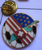Pin Fussball USA Schweiz rund