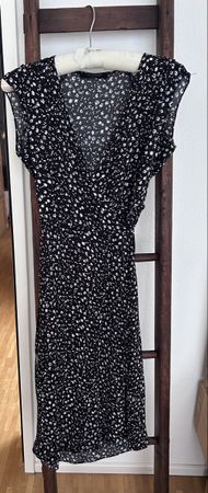 Wunderschönes Wickel-Kleid von AllSaints (XS)