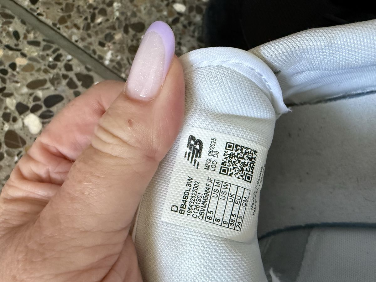 New Balance Chaussures femmes: New Balance Sneaker weiss – D'occasion à Jona par Ahayabusa 2