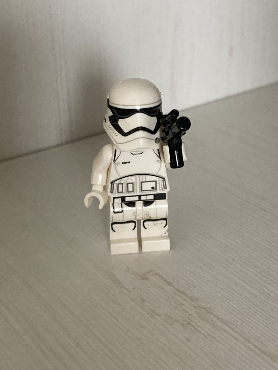 Lego Giocattoli: LEGO Star Wars First Order Stormtrooper Minifigur – Usato da Schafisheim venduto da mic_79dx