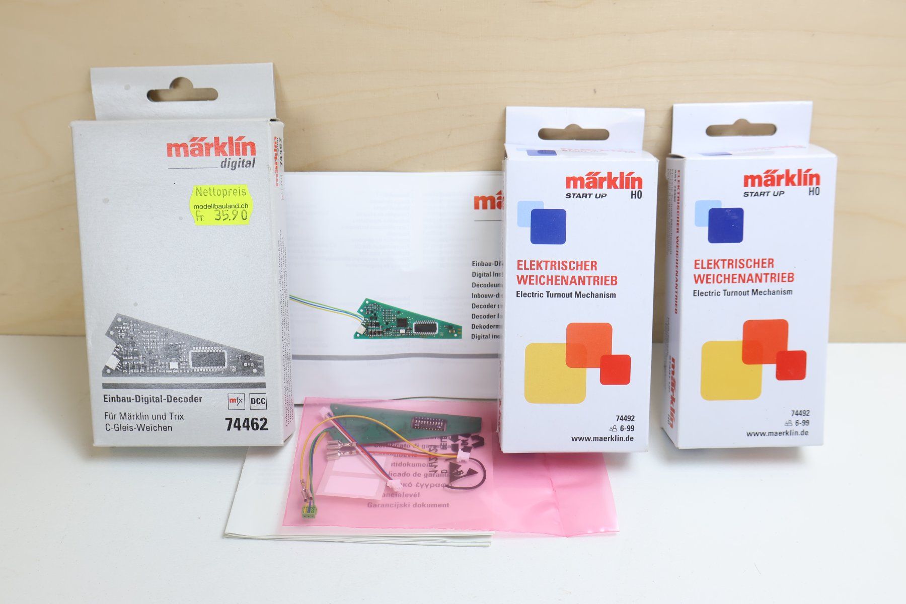 Märklin Modelleisenbahnen: Märklin Weichendecoder 74462 + El. Antriebe C-Gleis H0 - Neu – Gebraucht aus Winterthur von Monstera 1