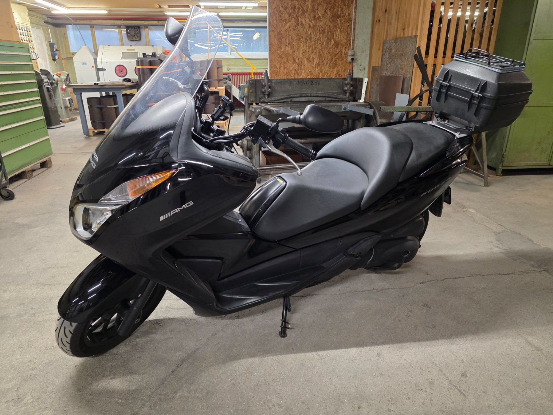 Honda Scooter: Honda NSS 300 Forza – Usato da Salvenach venduto da Hayadriver 2