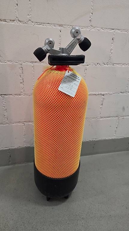 Bombole da sub: Tauchflasche 15 Liter Stahlflasche – Usato da Eschenbach LU venduto da oli_zlz9 1