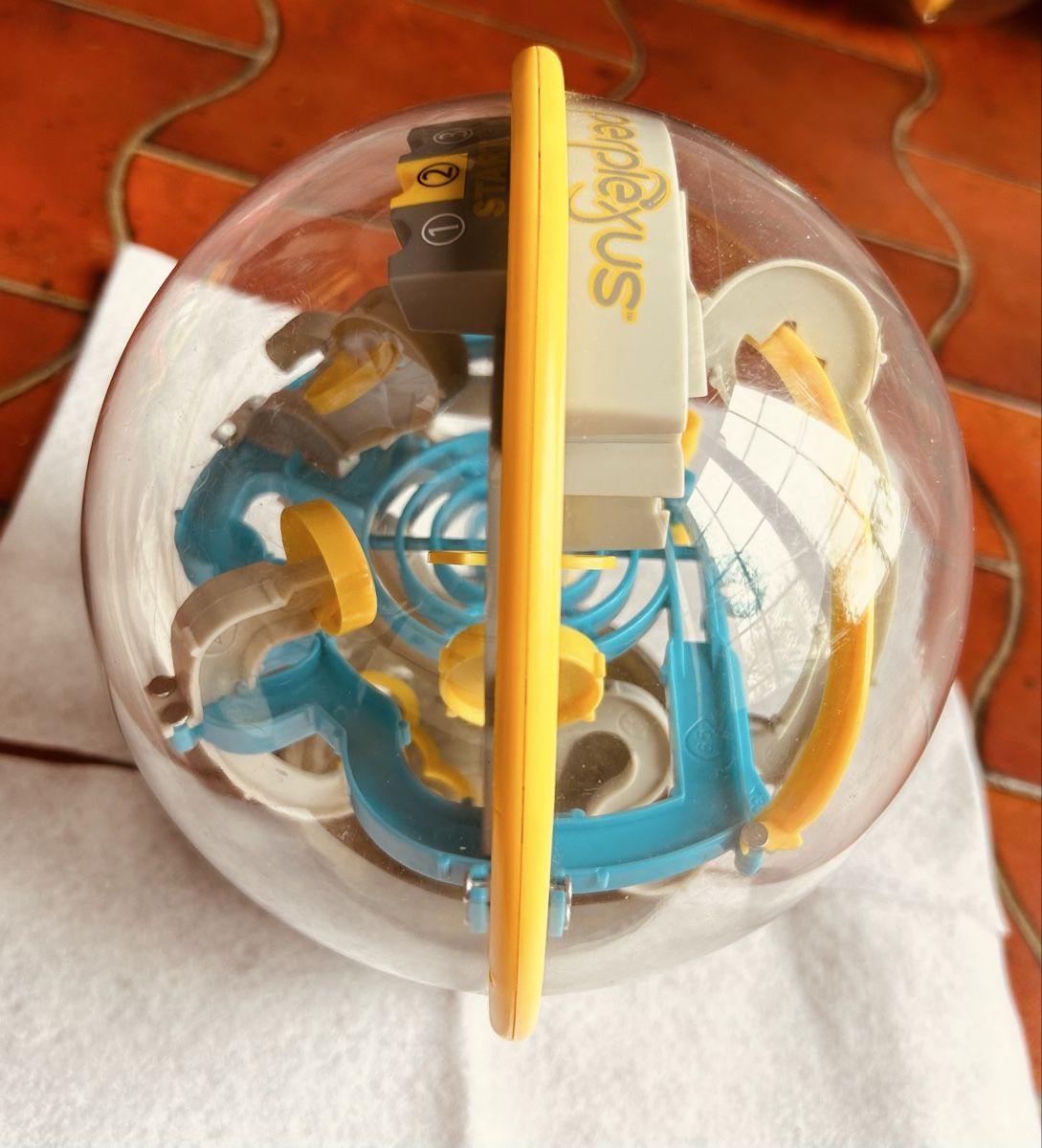Giochi: PERPLEXUS - Labyrinthe 3D en boule  – Usato da Suscévaz venduto da ade_t8x2 2