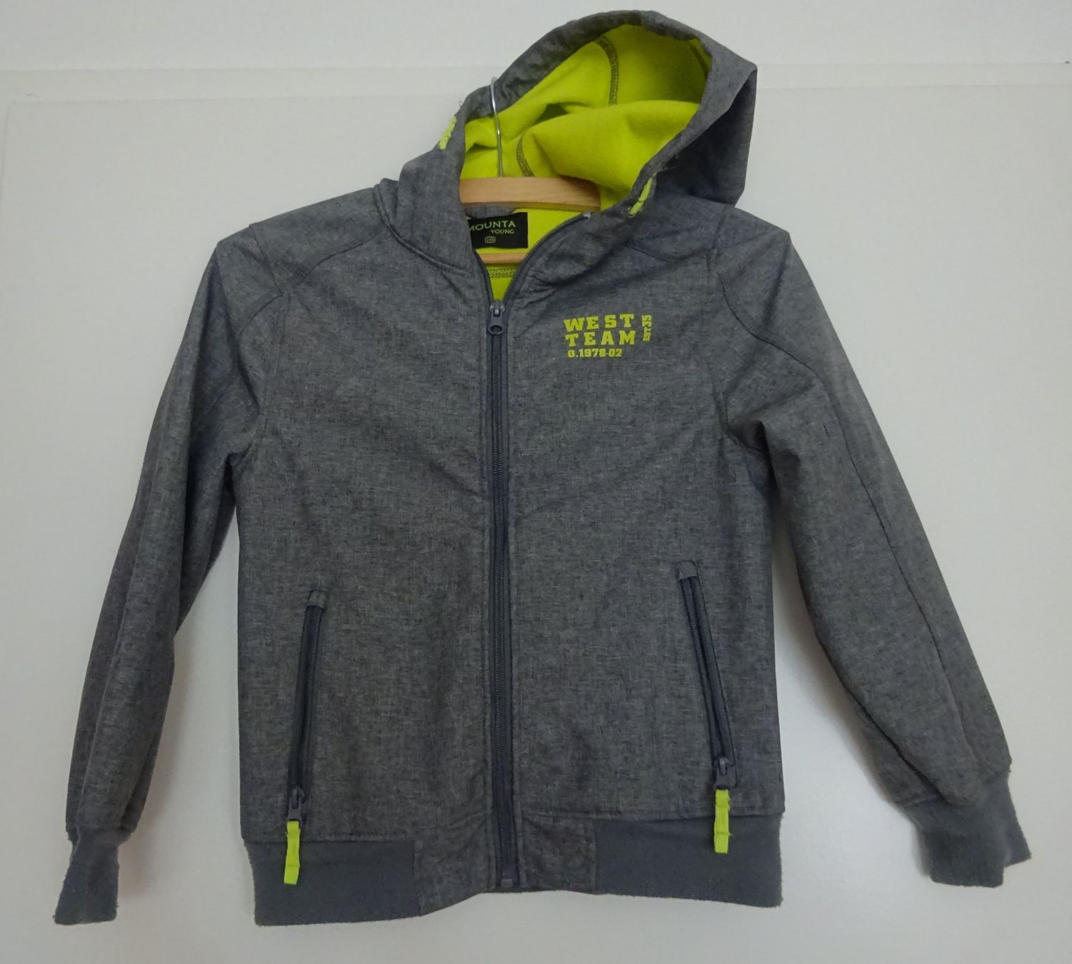 Jacken & Mäntel: Kinder-Übergangsjacke mit Kapuze, Gr. 140 – Gebraucht aus Luzern von Simsam567