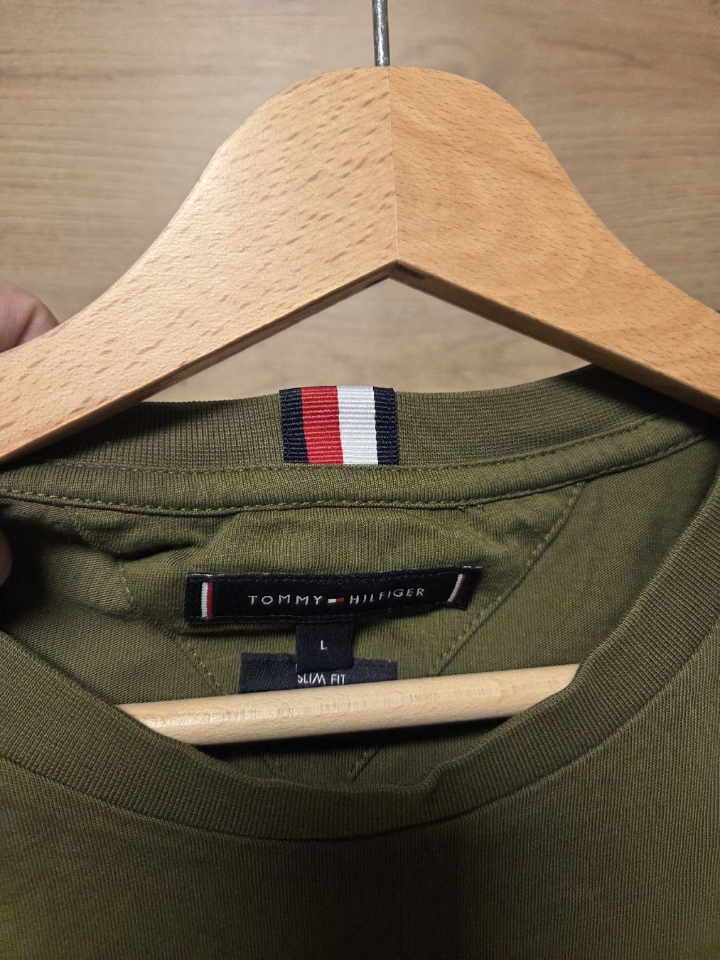 Tommy Hilfiger T-shirts: Tommy Hilfiger T-Shirt – Neuf (Voir description) à Triesen par SxTY 1