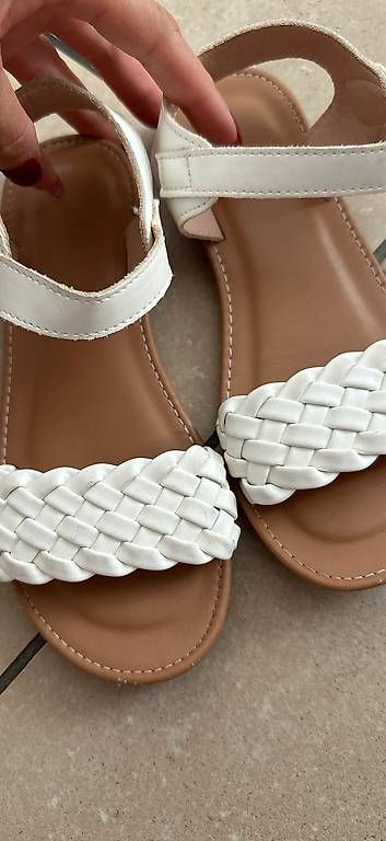 Scarpe per ragazze: Sandale blanc fille 32 – Usato da Renens VD venduto da mary184 1