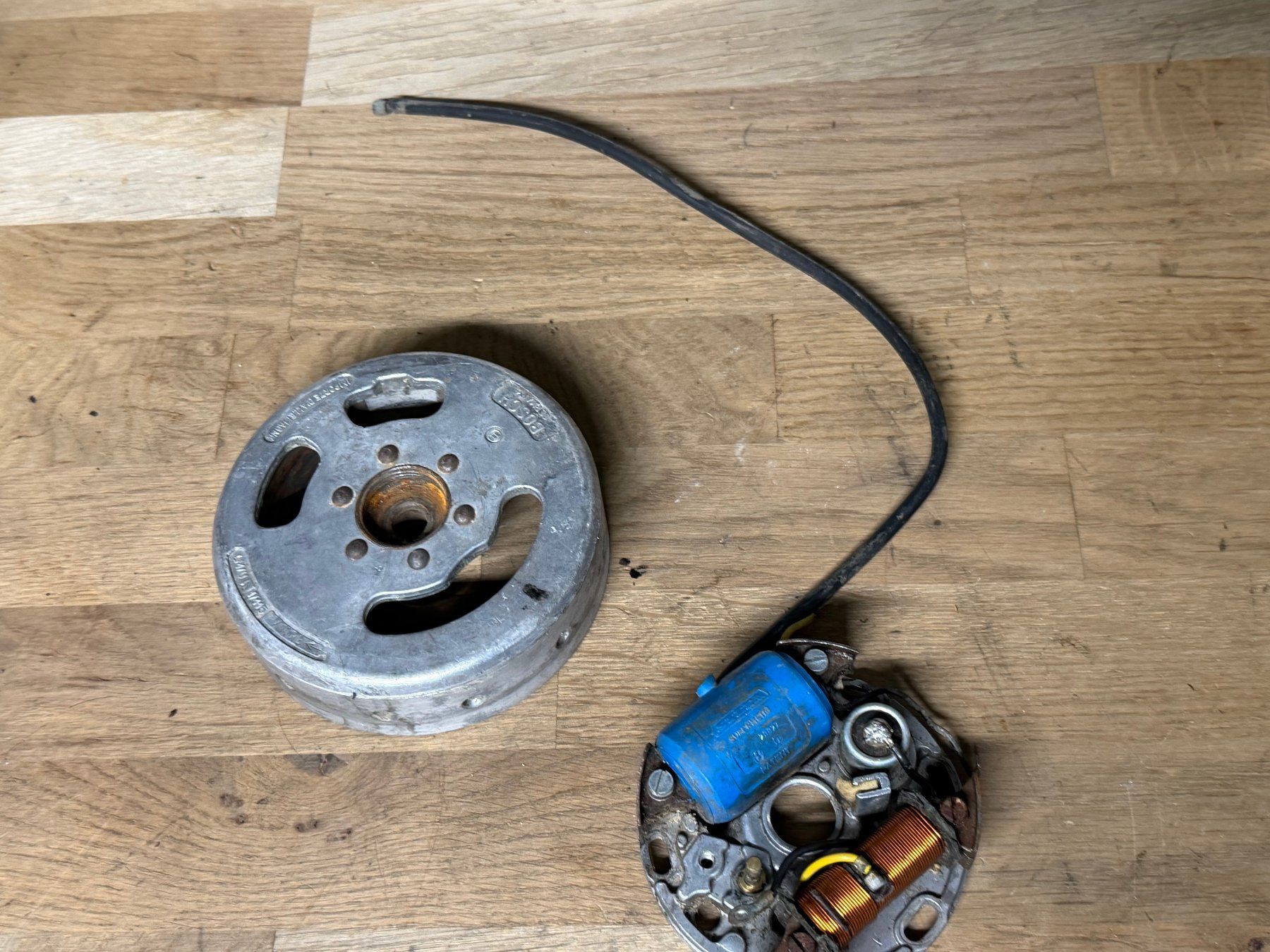 Bosch Parti ricambio per ciclomotori: Zündung kompltt inkl. Schwungrad Bosch – Usato da Bolken venduto da si.x.las 2