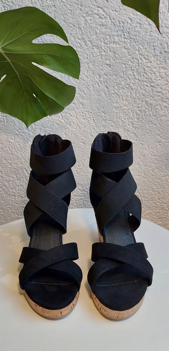 Graceland Scarpe da donna: Keilsandalette Black Gr 37 - NEU – Nuovo e nell'imballaggio originale da Zizers venduto da toasty01 4