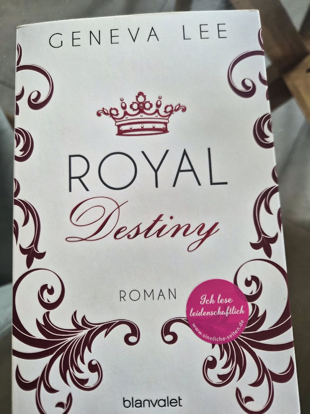 Libri: Royal Destiny Geneva Lee – Usato da Seewen SZ venduto da ira_bsq5