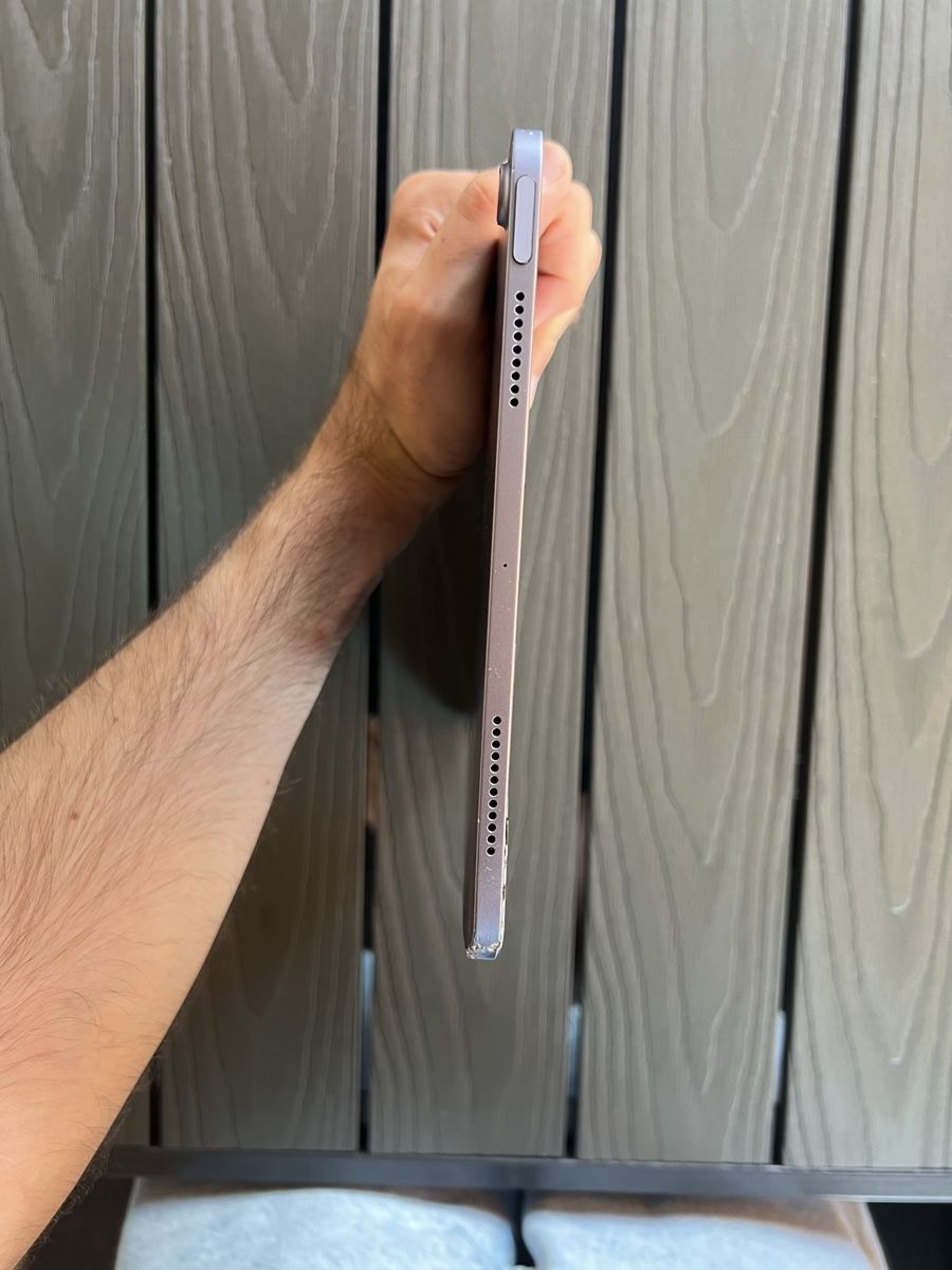 Apple Tablet PC: Ipad Air 5 mit 256gb Defekt – Defekt aus Niederdorf von Em_ki 2