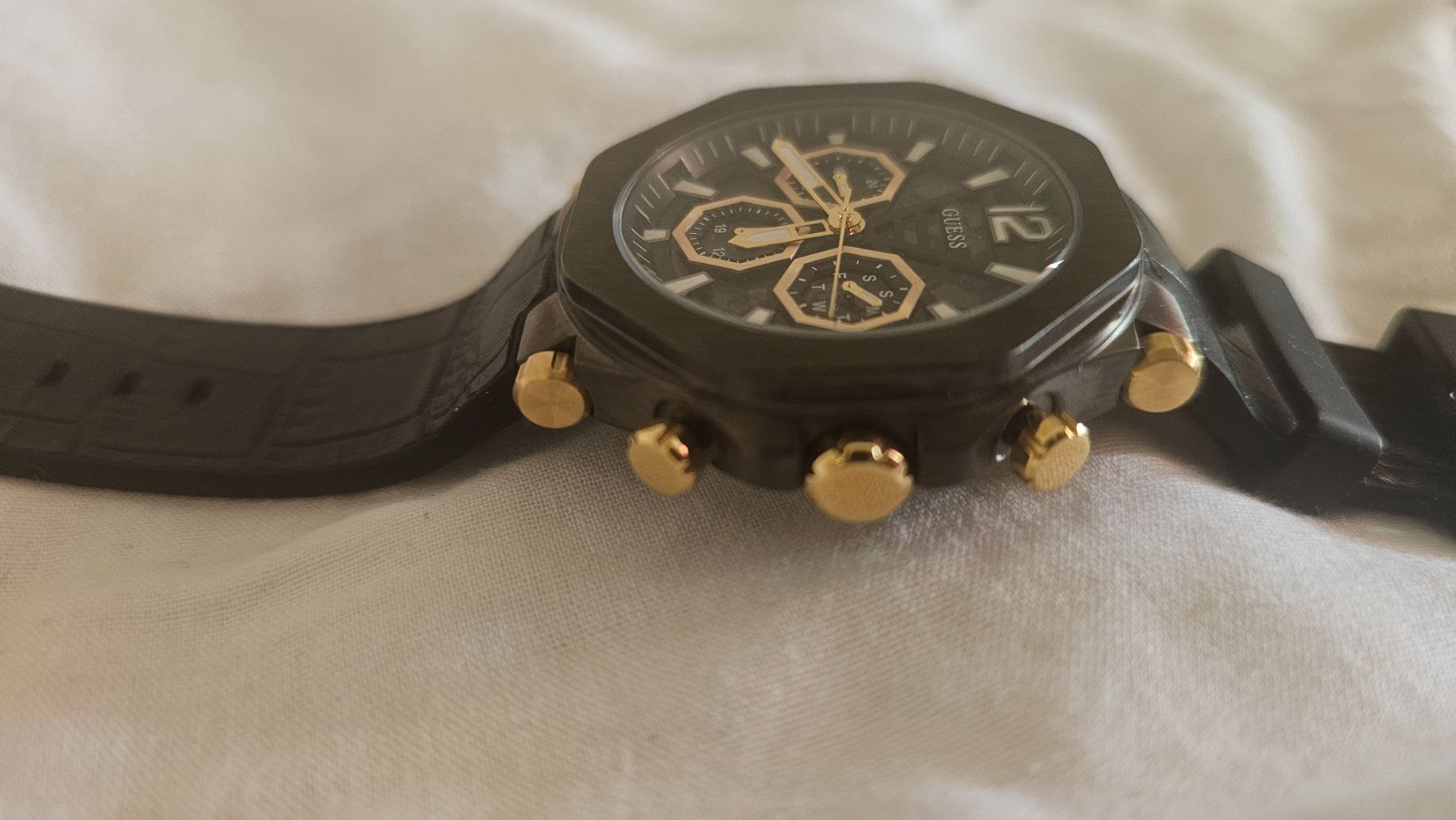 Guess Uhren: Guess Edge Day Date ab 1.- !!! – Gebraucht aus Etoy von angi020 5