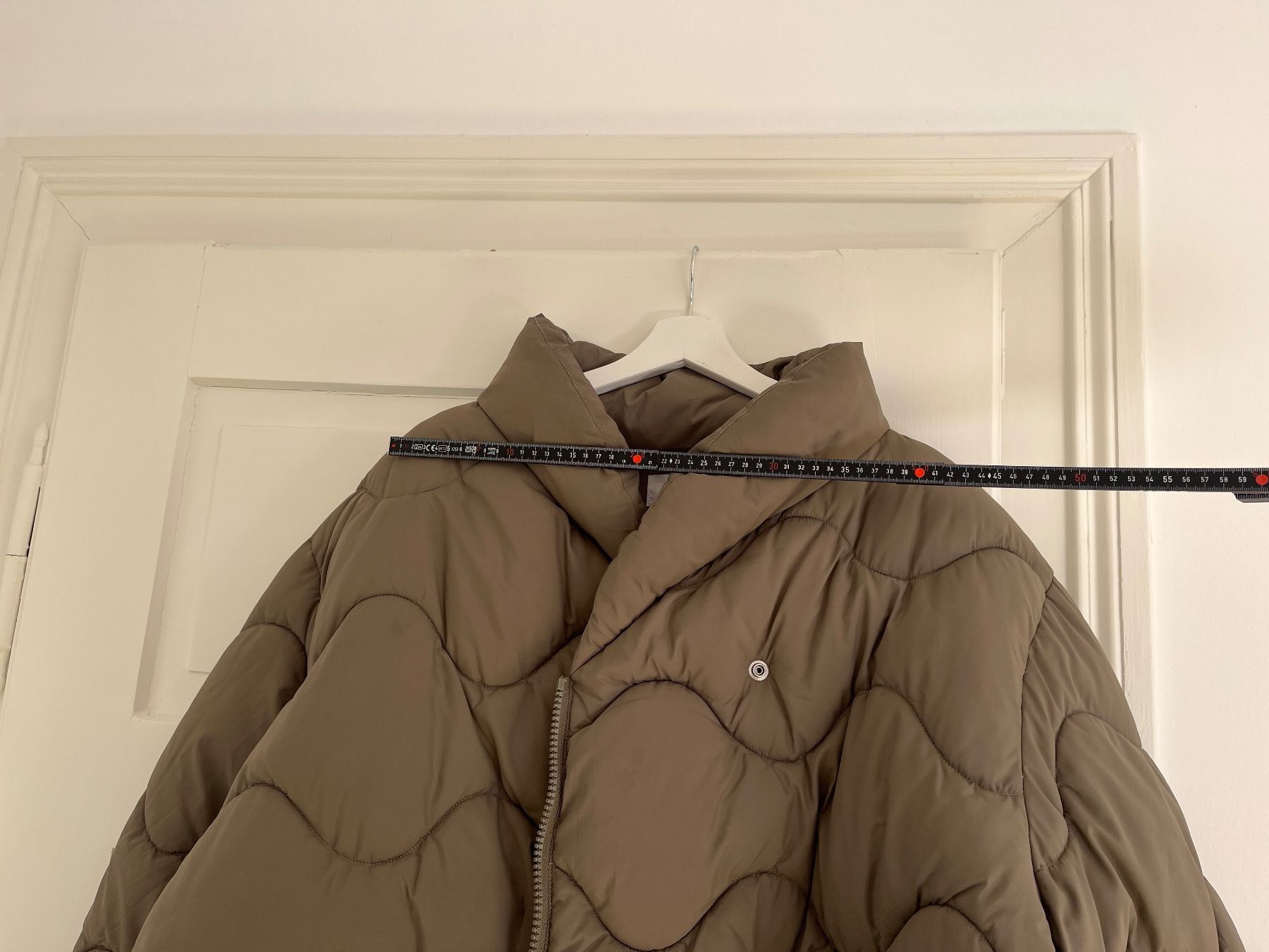 Weekday Giacche: Weekday Bright Puffer Jacke taupe Gr. L – Usato da Zürich venduto da bretxo 7