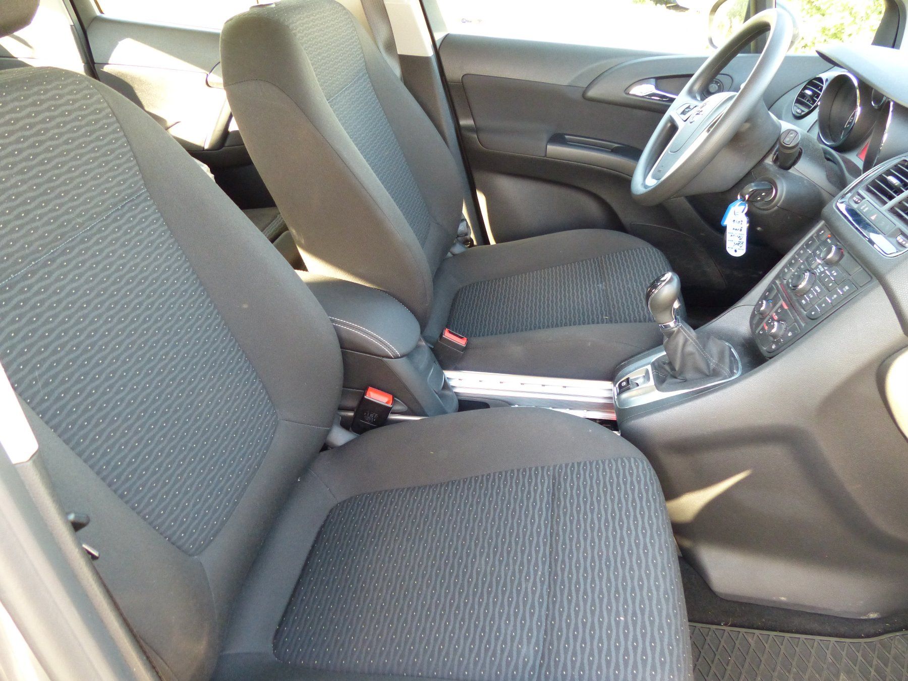 Opel Automobili: Opel Meriva  1.4 handgeschaltet – Usato da Edlibach venduto da dittli-automarkt 8