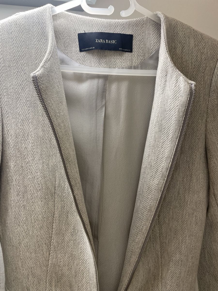 Zara Cappotti: Hellgrauer Mantel - zara – Nuovo (secondo la descrizione) da Küssnacht am Rigi venduto da Ginger027 2