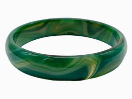 Bracelet jonc en véritable jadéite verte. Testée