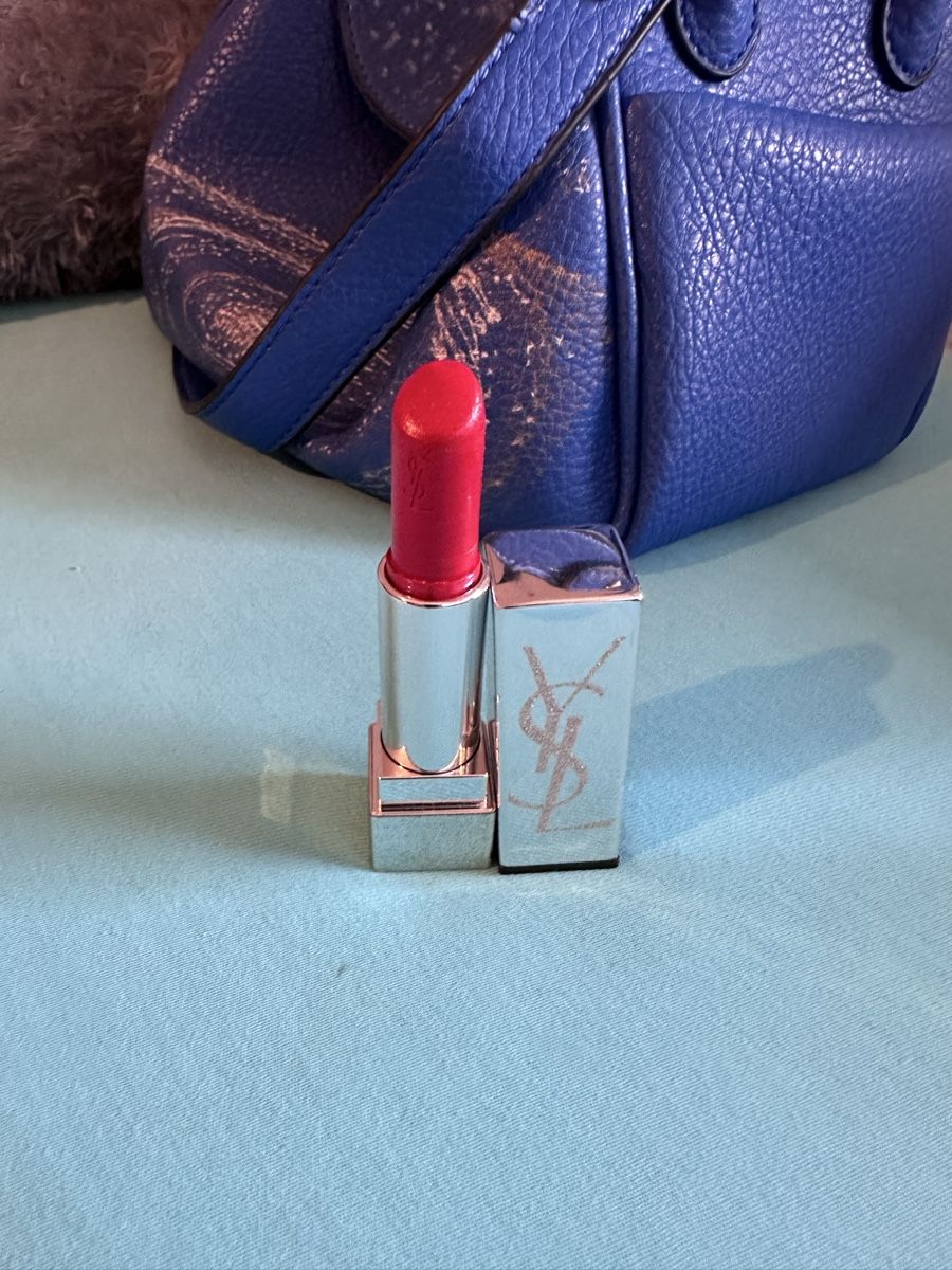 Make-up: YSL lipstick  – Usato da Heimberg venduto da Sabe_Frau 2