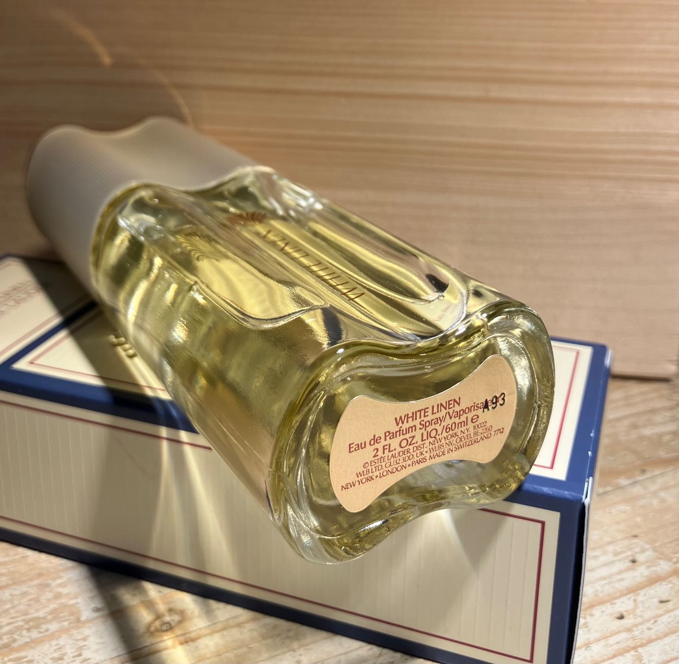 Estée Lauder Profumi & Eau de Toilette: Estée Lauder White Linen Eau de Parfum Spray 60ml – Usato da Basel venduto da Larry24 2