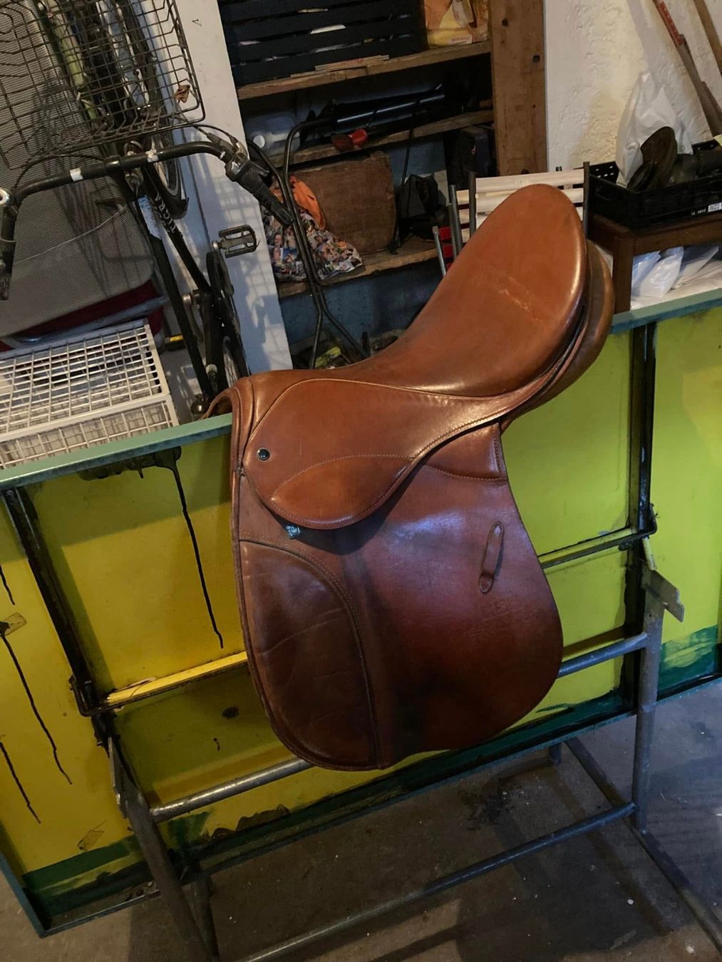 Selle & Accessori: Gebrauchter Pferdesattel – Usato da Biel/Bienne venduto da chri.f.