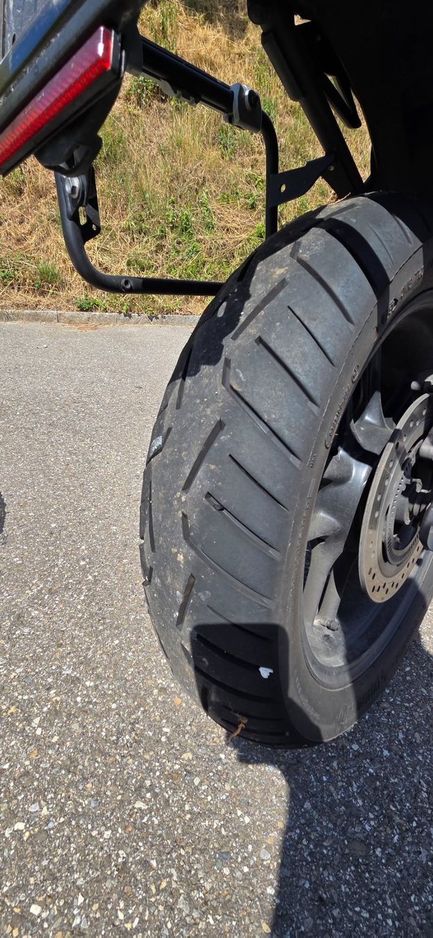 Triumph Touring: Triumph Tiger 800 XRT – Usato da Mettau venduto da DERATHOJA 6