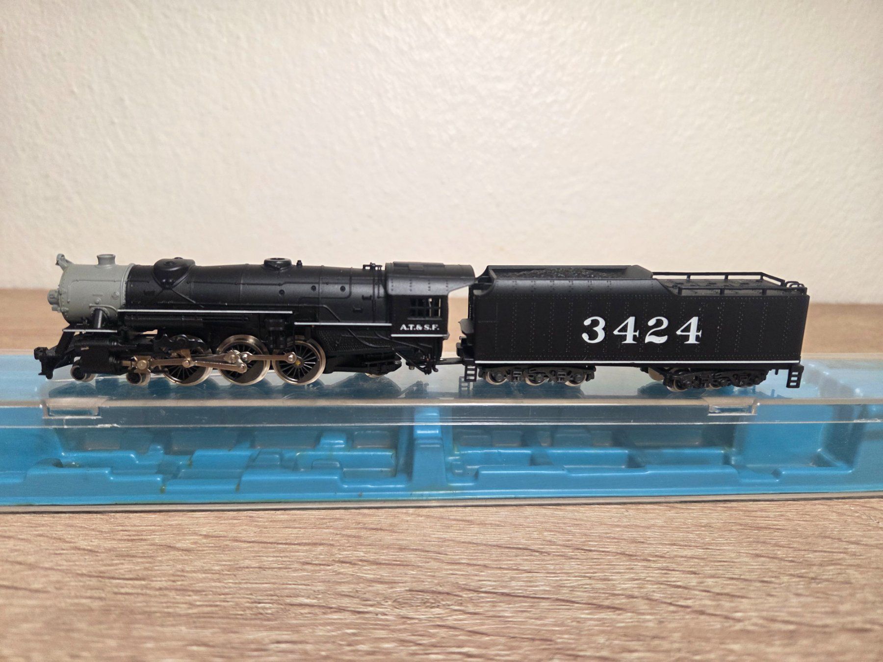 Rivarossi Modellini di ferrovie: Rivarossi N 3424 Dampflok AT&SF – Usato da St-Aubin-Sauges venduto da Lo_Go