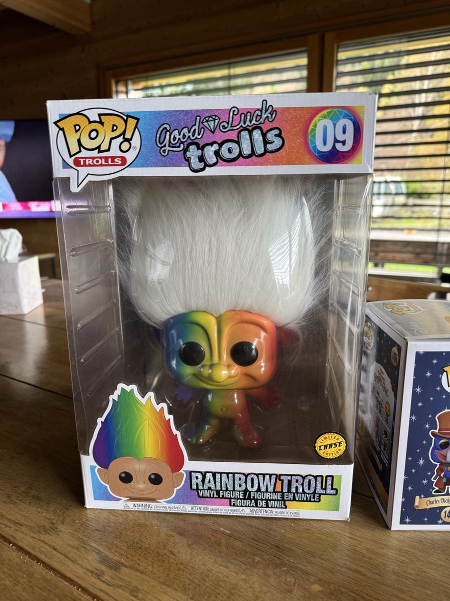 Funko Statuette: Funko Pop grande taille Chase Rainbow Troll – Nuovo (secondo la descrizione) da Les Giettes venduto da joelledu
