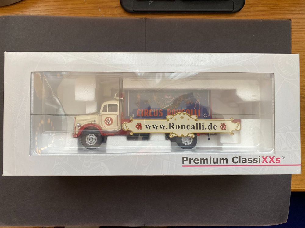 Premium ClassiXXs Mercedes-Benz LKW Circus Roncalli 1:43 OVP | Kaufen ...