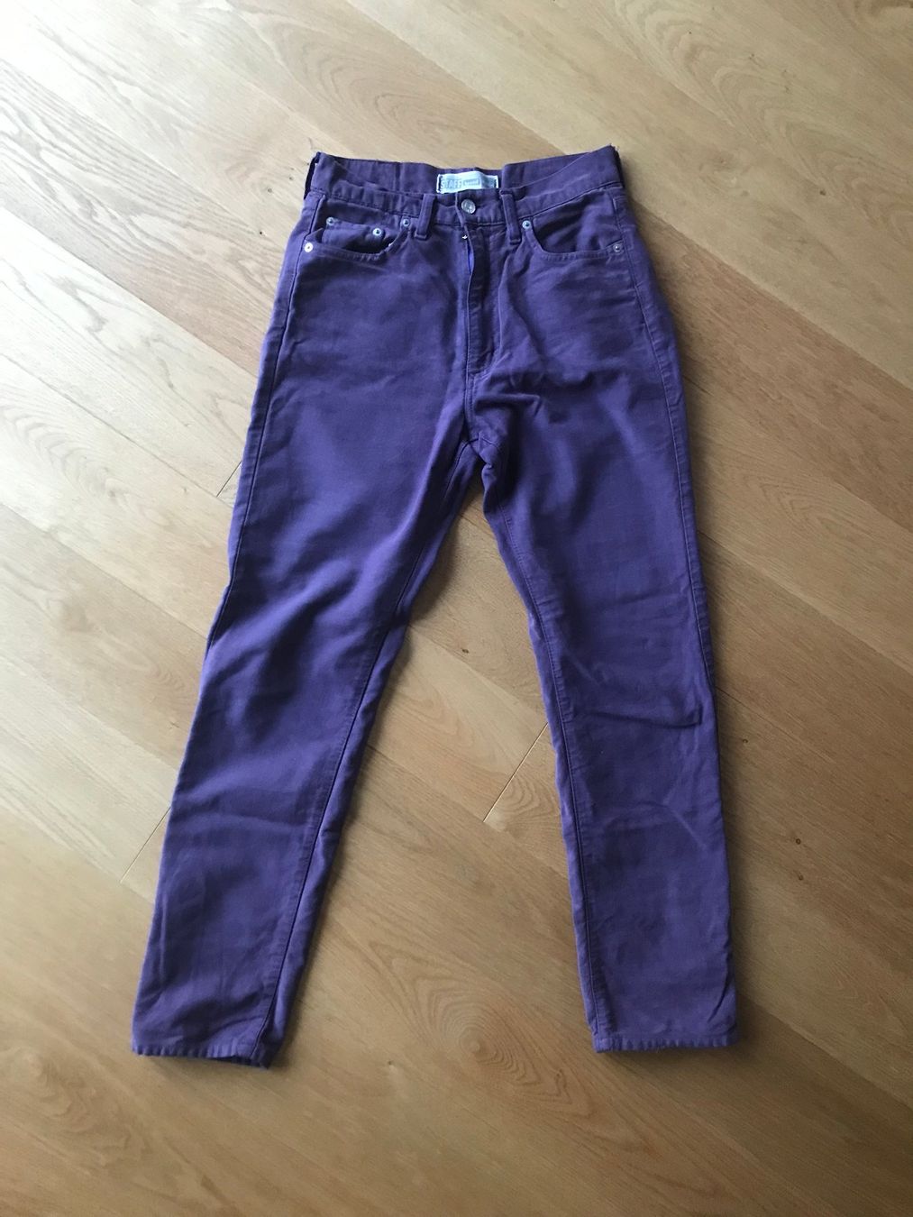Hosen: lila Hose mit geradem Bein S/M – Gebraucht aus Untersiggenthal von mic_ksv9