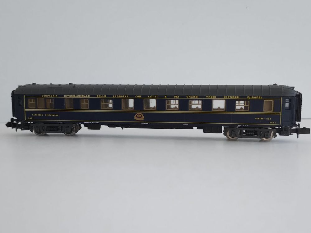 RIVAROSSI 3631 ECHELLE Ho 1/87 Ciwl Voiture Restaurant Vr 2871 + Boite