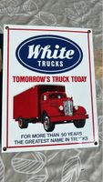 Panneau publicitaire vintage "White Trucks"