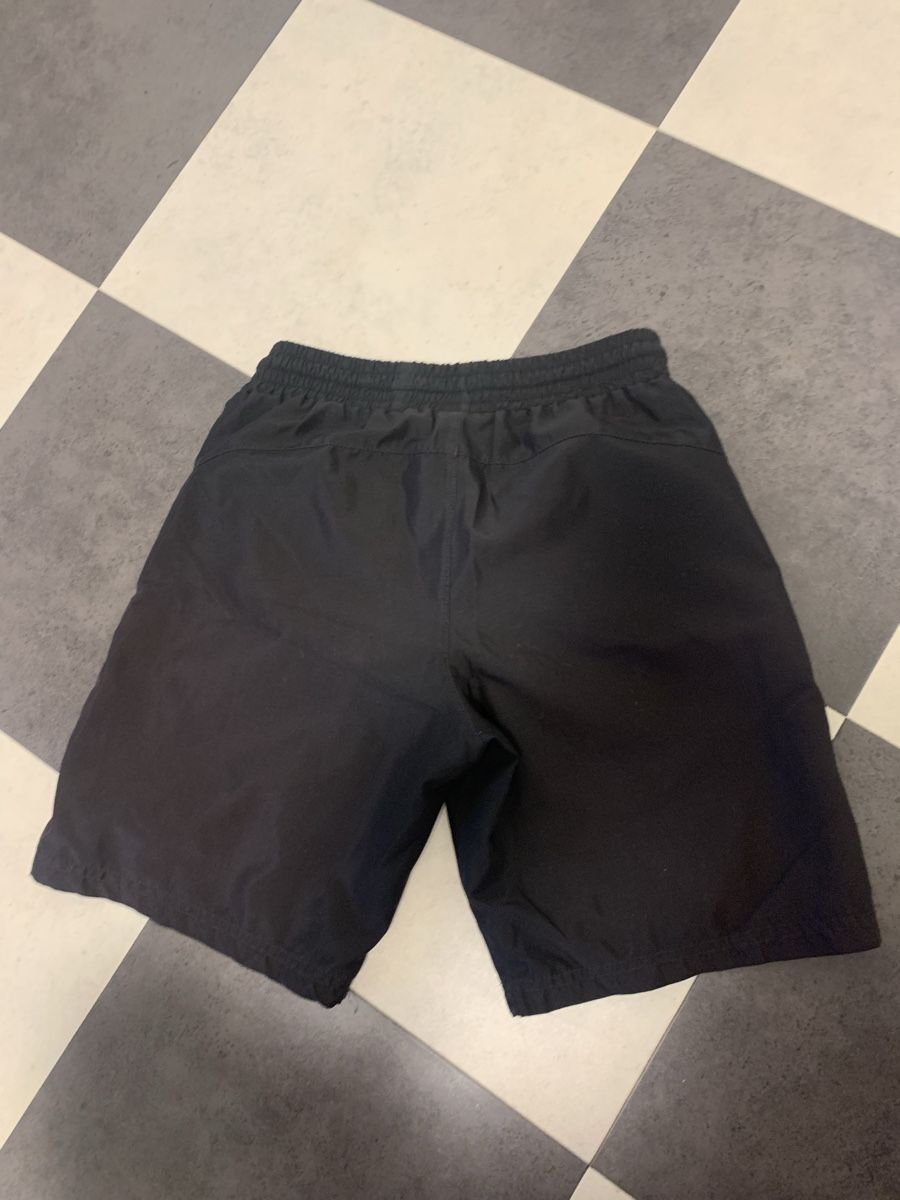 Pantalons: Shorts – D'occasion à Luzern par Boudin03 4