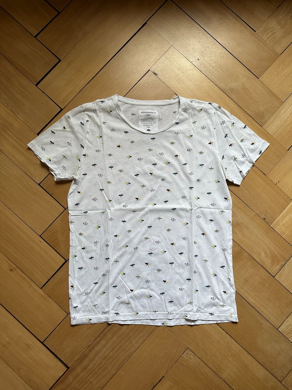Armedangels T-shirt: ARMEDANGELS - T-Shirt weiss gemustert M – Usato da Zürich venduto da Diazaio