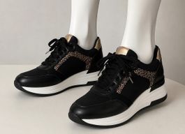 Neu Damen Sneaker VENICE Gr. 40 (passt auch 39)
