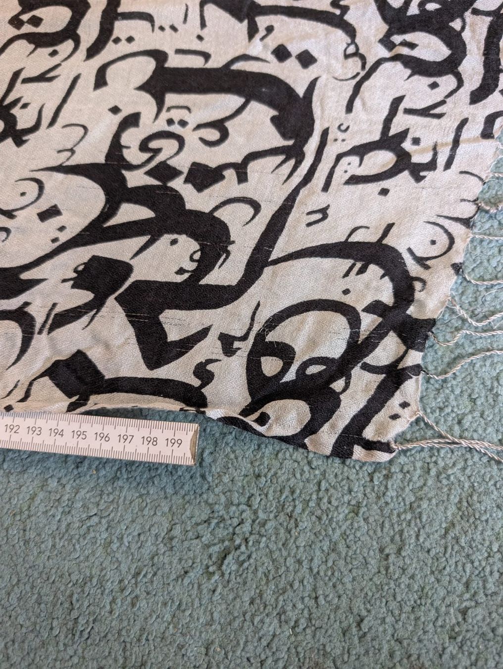 Foulard & Sciarpe: Schal "Schrift", ca 69 x 210 cm – Usato da Zweisimmen venduto da Mousie 2