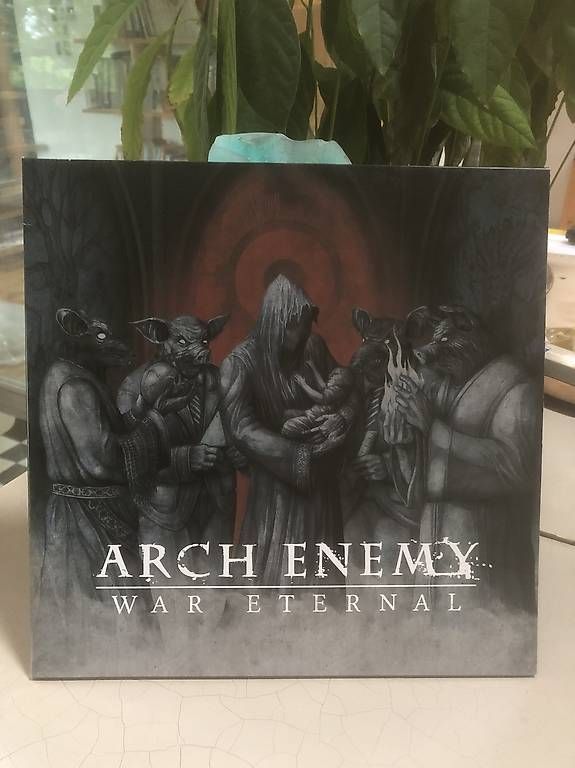 CD: ARCH ENEMY - WAR ETERNAL – Usato da Grangettes-Romont venduto da Guillaumegrangettes