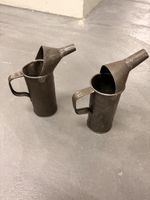 2 alte Metall Oel Kannen 0.5l