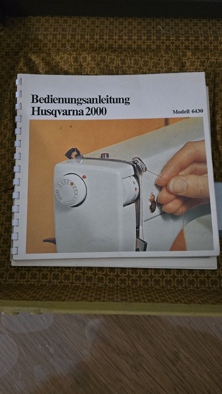 Husqvarna Machines à coudre: Machine à coudre Husqvana 2000  – Défectueux à Brügg BE par ame_gjp8 4