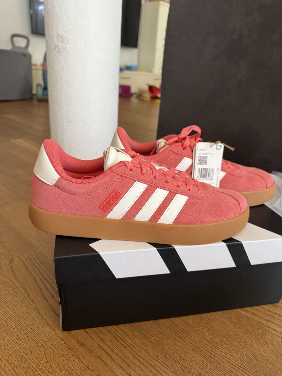 Adidas Scarpe da uomo: Adidas  Brand New - Size 43 1/3 – Nuovo e nell'imballaggio originale da Ueberstorf venduto da man_p2fy 1