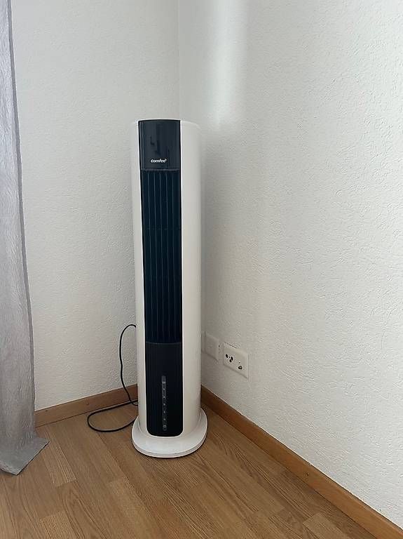 Ventilateurs: Luftkühler/Ventilator mit Kühlelementen – D'occasion à Adlikon b.Regensdf par Talbot
