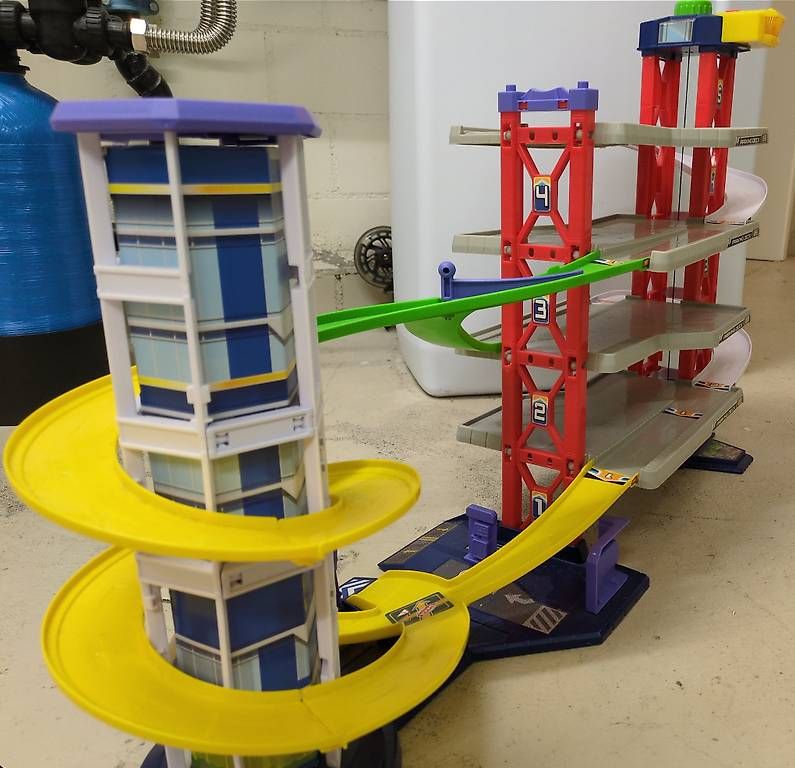 Giocattoli: Spiel Parkgarage – Usato da Embrach venduto da Vza