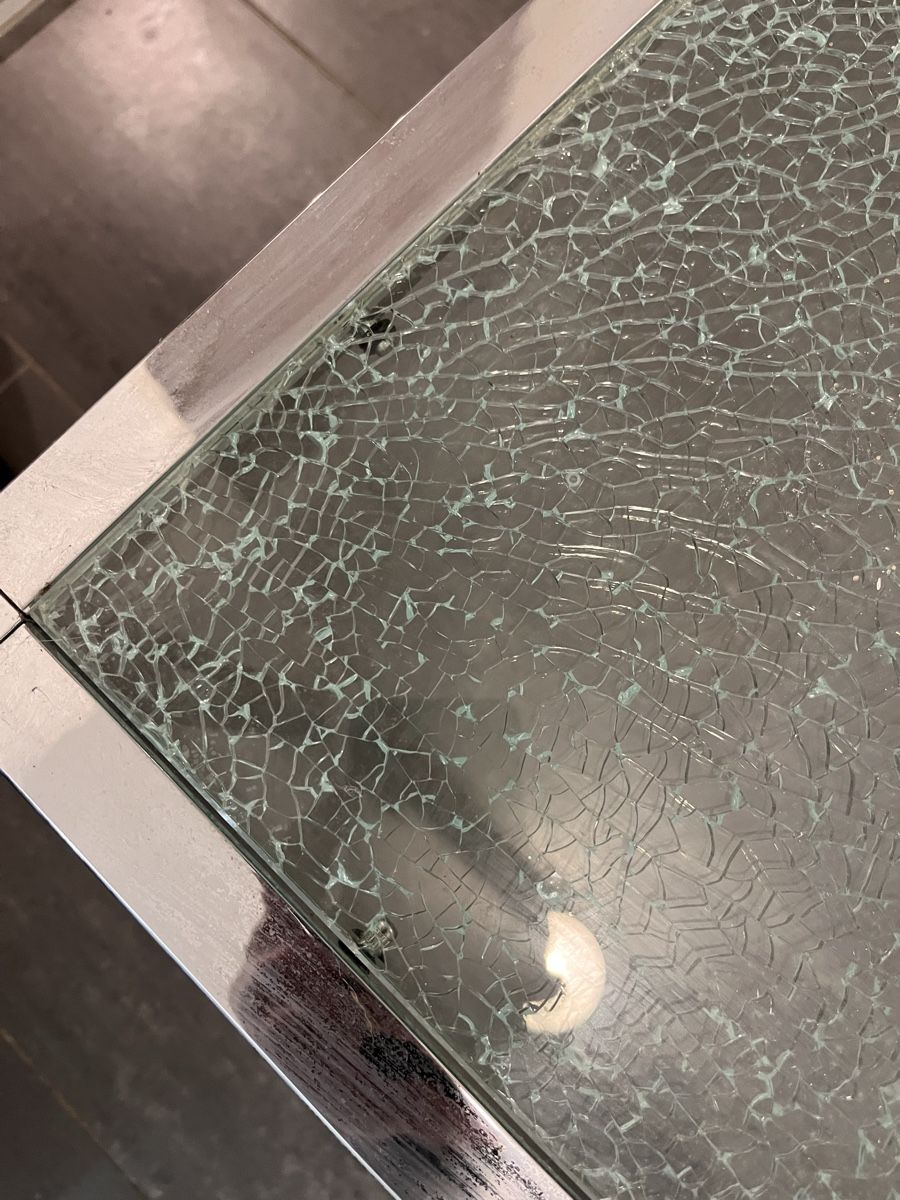 Tavoli: Couchtisch aus Glas – Usato da Dottikon venduto da Mesut15 3