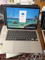 Macbook pro 13.  2020