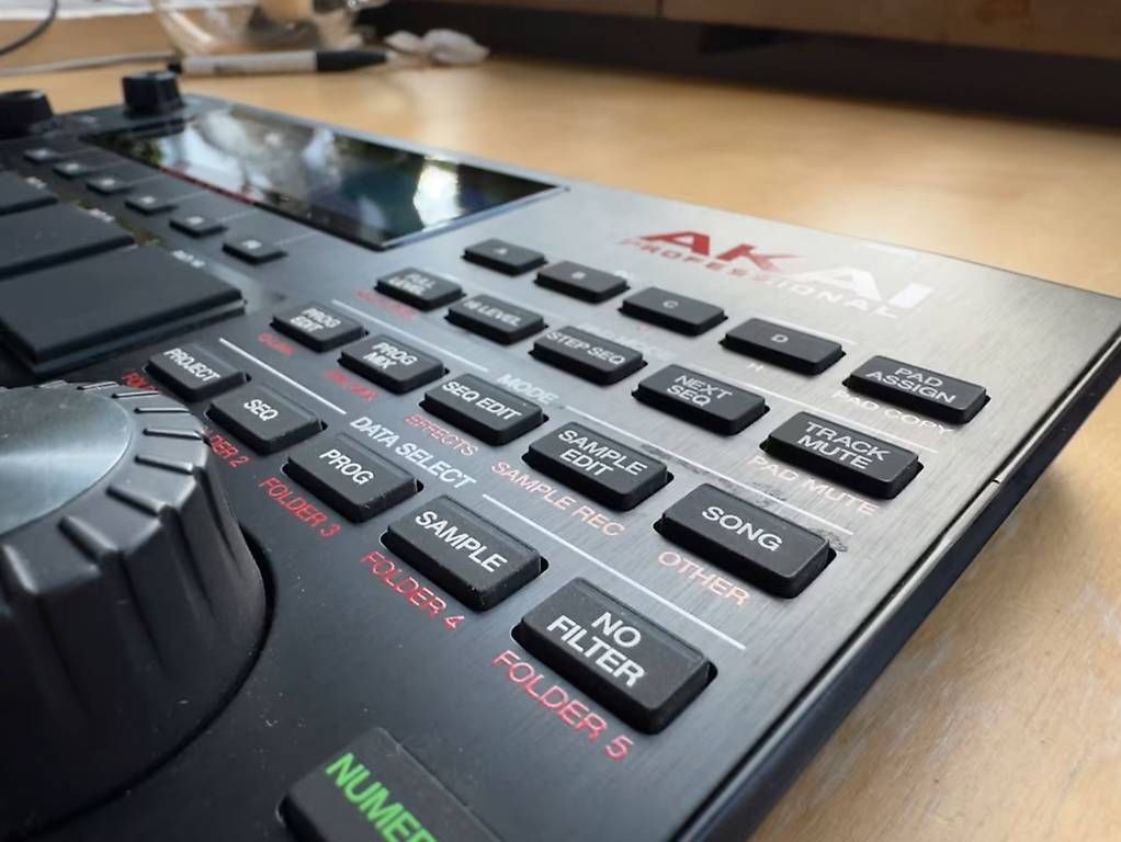 Sistema di controllo: Akai MPC Studio Black – Usato da Bern venduto da nic_z2c2 3