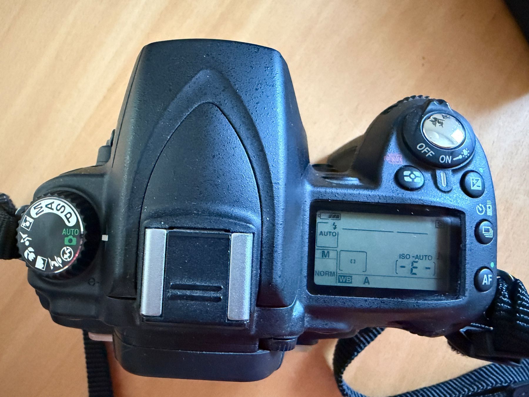 Nikon Kamera: Nikon D90 Digital Camera Kit mit 3 Objektiven – Gebraucht aus allschwil von baerli61 6