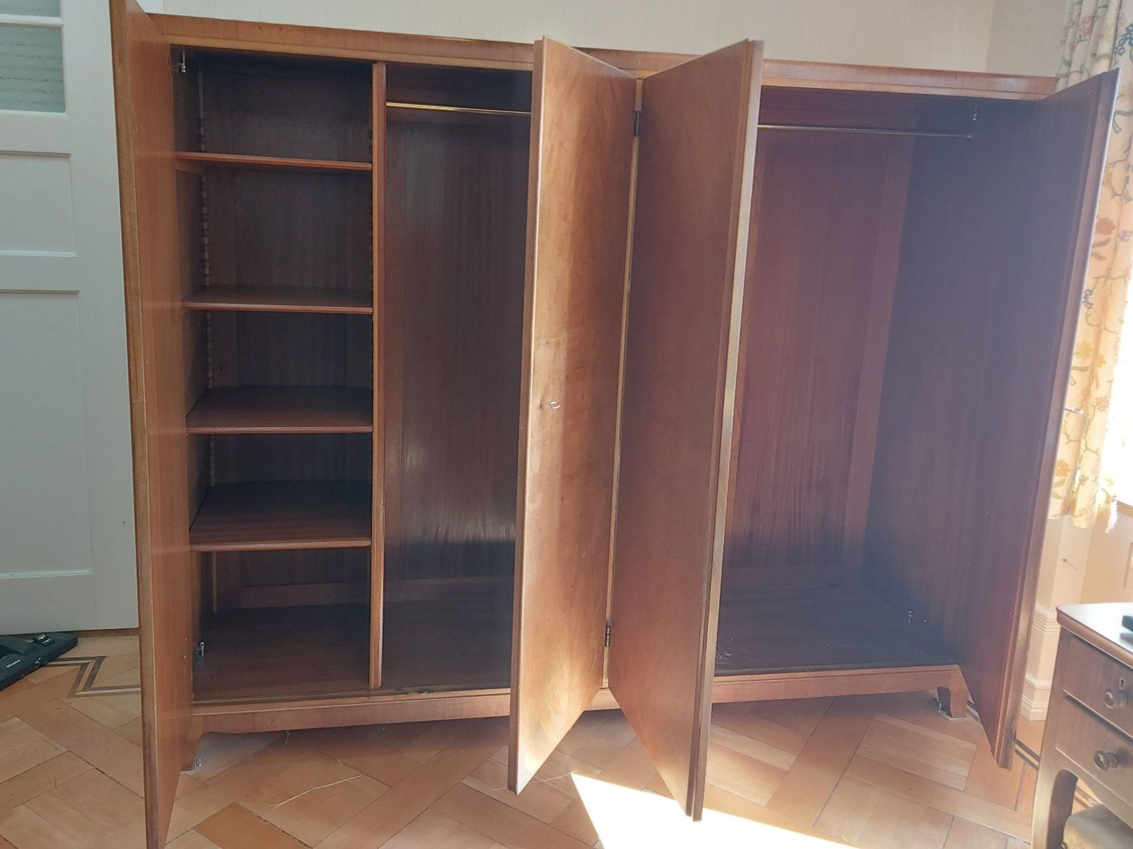 Armadi: Kleiderschrank, vollholz, Schweizer Fabrikat – Usato da Zürich venduto da Linuxer 1