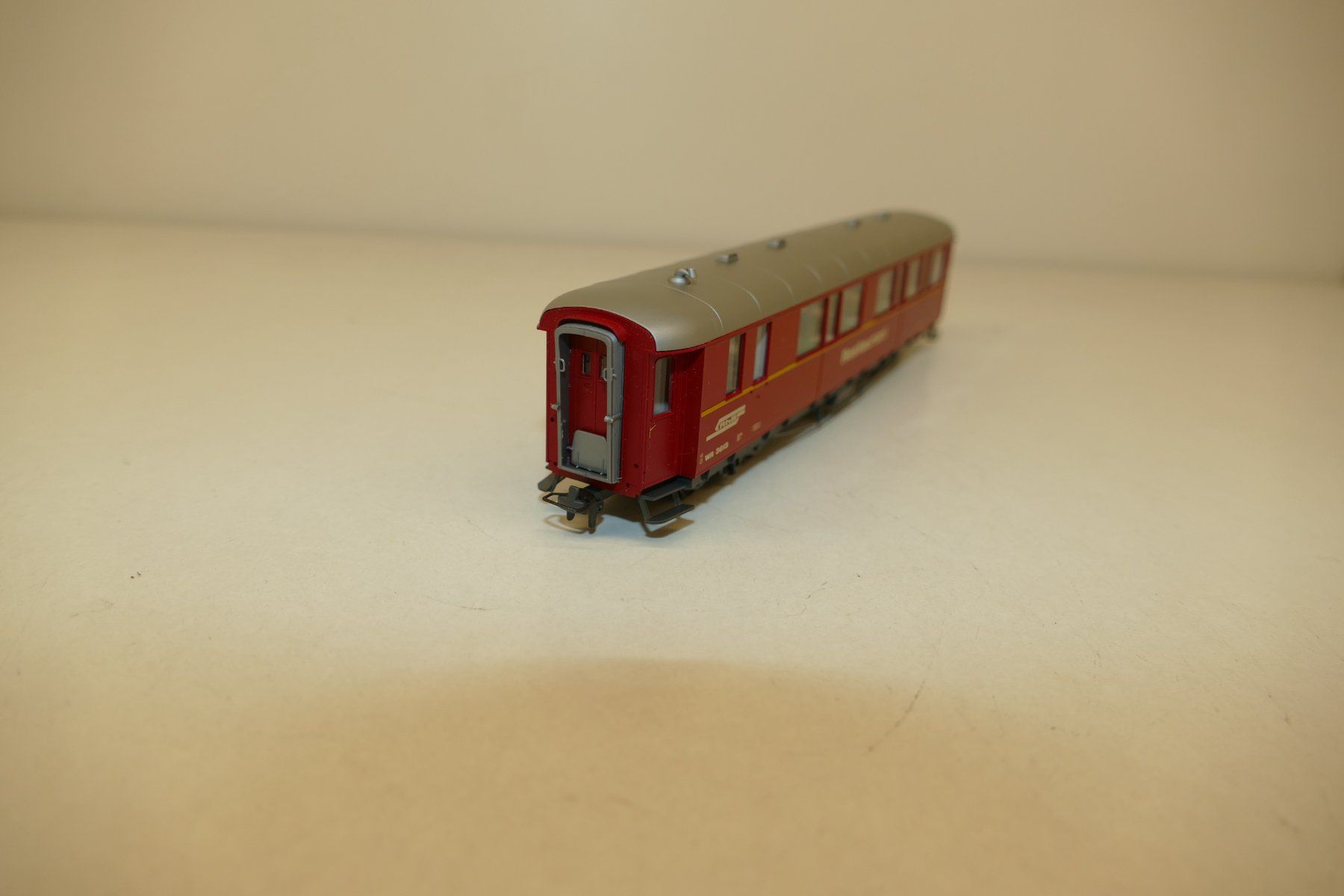 Bemo Modelleisenbahnen: Bemo H0m: RhB Restaurant Wagen WR – Neu (gemäss Beschreibung) aus Niederhasli von rail-duerst 4