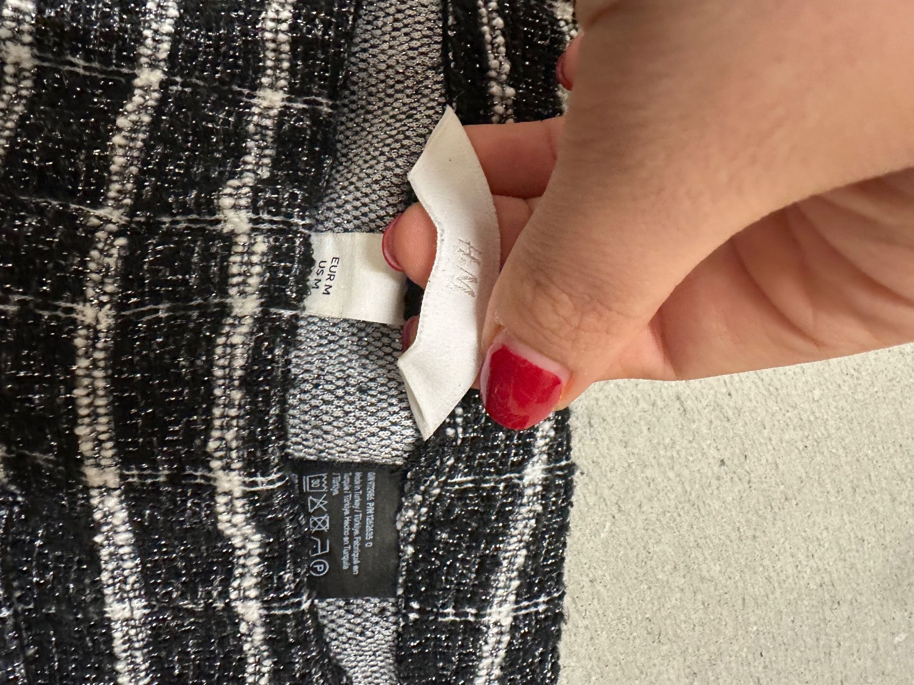 H&M Pantaloni: Trendige karierte Hose, Grösse M – Nuovo (secondo la descrizione) da Dübendorf venduto da Magis_Stuff 2