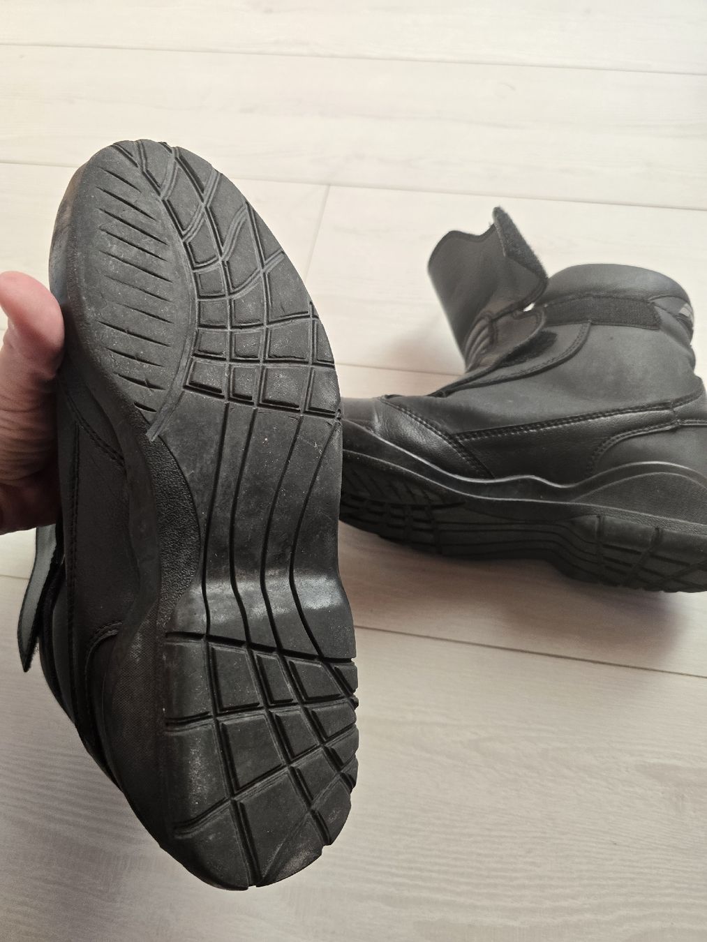Damenschuhe: Motorradstiefel GR. 40 – Gebraucht aus Oberkirch LU von Guezlibox 5
