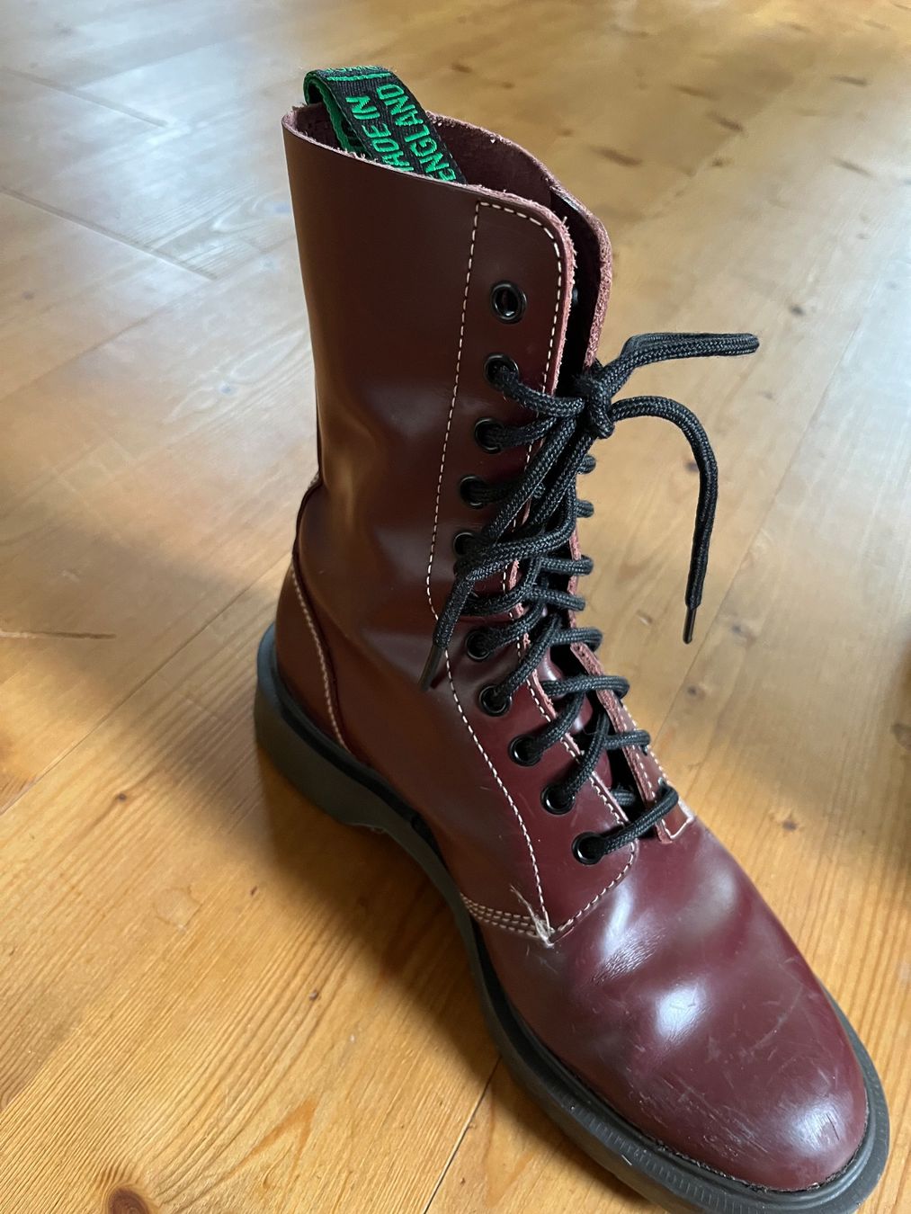 Dr. Martens Scarpe da uomo: SOLOVAIR Boot Bordeauxrot Gr 38.5 – Usato da Zürich venduto da Joining_pisces 3