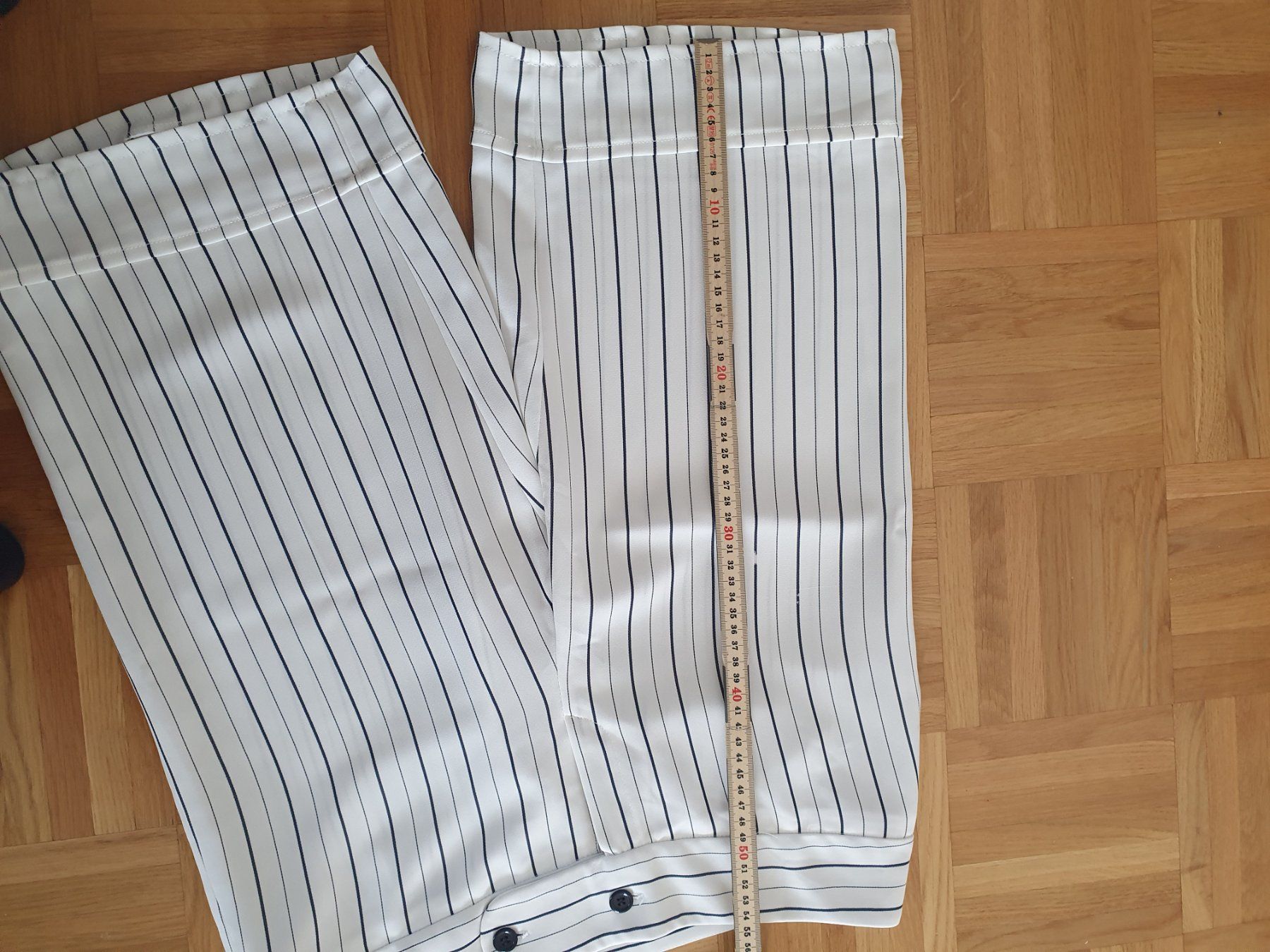 Pantaloni: Schort dame – Usato da Prilly venduto da RoDyRe 1